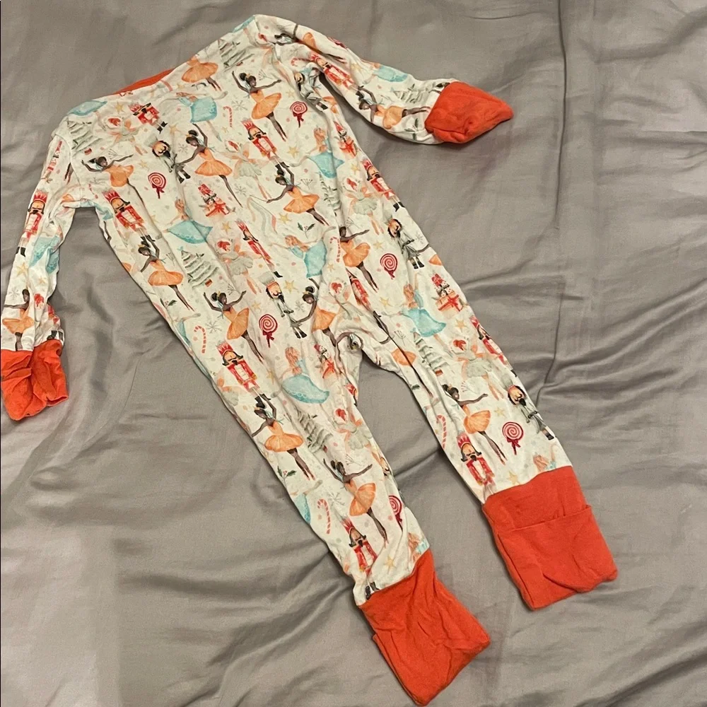Nutcracker and ballerinas onesies pajamas with hands and feet covers